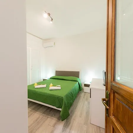 Ester Apartment Cefalu