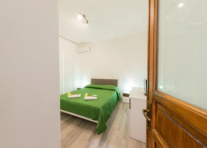 Ester 아파트 체팔루